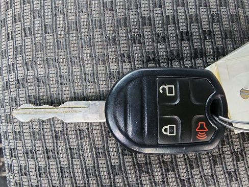 Used 2015 Ford F250 XLT w/ XLT Value Package image 19