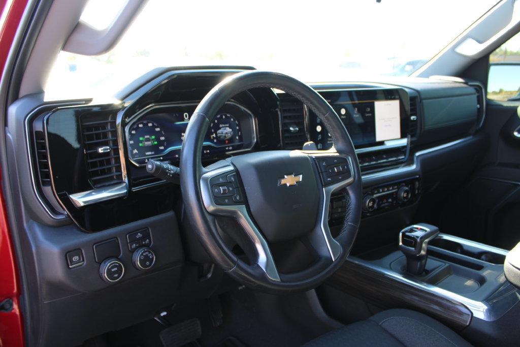 Used 2022 Chevrolet Silverado 1500 LT RWD image 26
