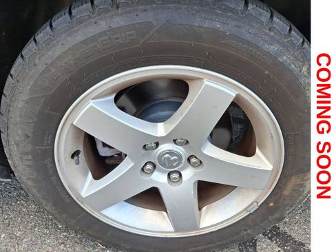Used 2010 Dodge Challenger SE RWD image 9