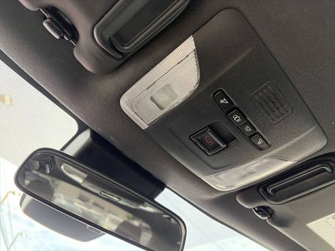Used 2020 Toyota Corolla SE FWD image 35