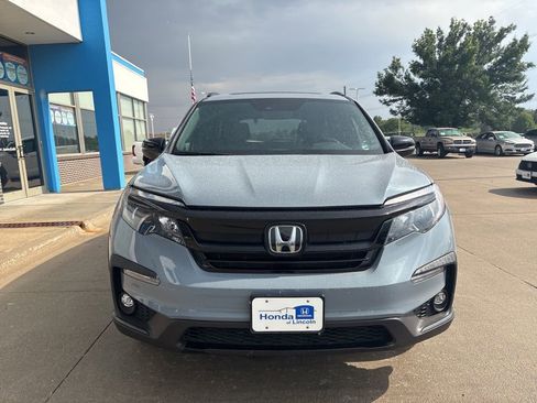 Used 2022 Honda Pilot TrailSport image 2