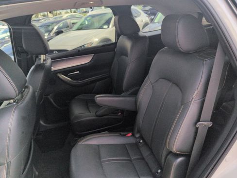 Used 2024 MAZDA CX-90 Plug-In Hybrid w/ Premium Pkg AWD/4WD image 14