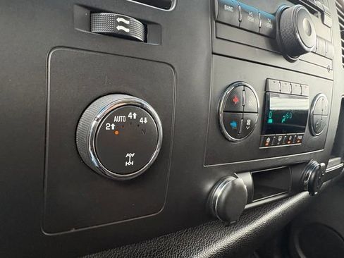 Used 2013 Chevrolet Silverado 1500 LT w/ All-Star Edition AWD/4WD image 29