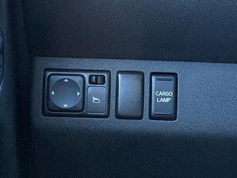 Used 2018 Nissan Frontier SV image 22