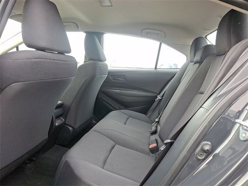 Used 2025 Toyota Corolla LE image 10