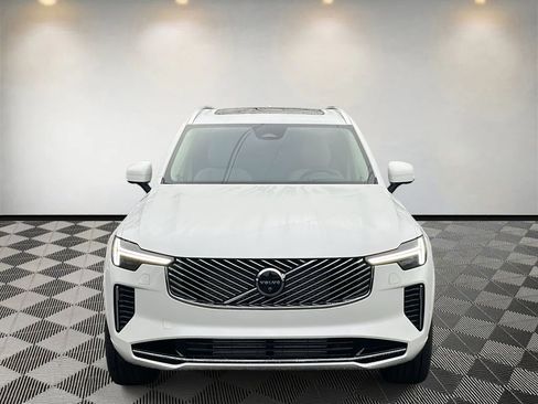 New 2026 Volvo XC90 T8 Ultra image 8