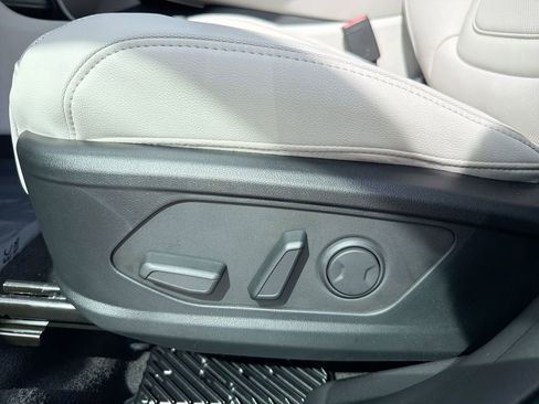 New 2026 Hyundai Tucson Limited AWD/4WD image 14