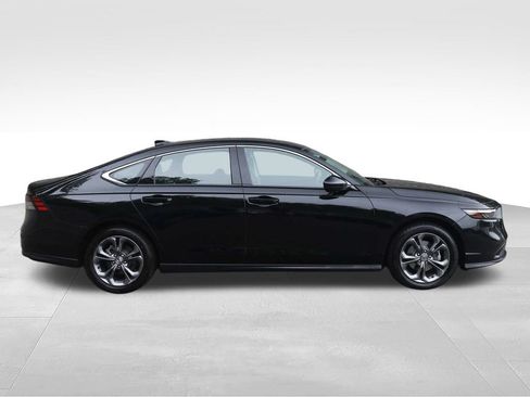 Used 2023 Honda Accord EX image 6