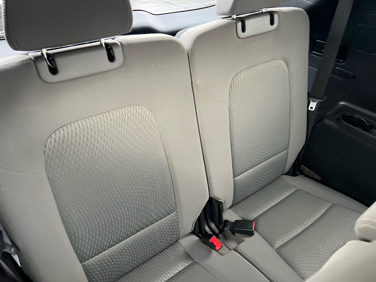 Used 2016 Hyundai Santa Fe SE AWD/4WD image 16