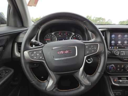 Used 2024 GMC Terrain AT4 AWD/4WD image 27