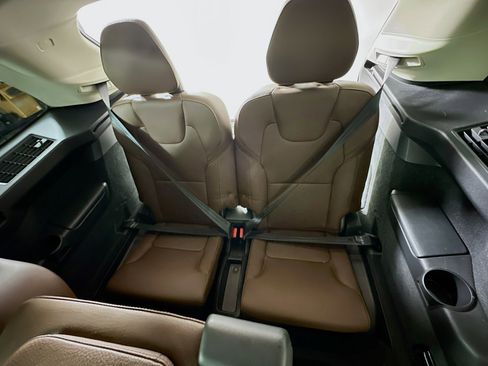 Used 2018 Volvo XC90 T6 Momentum image 35