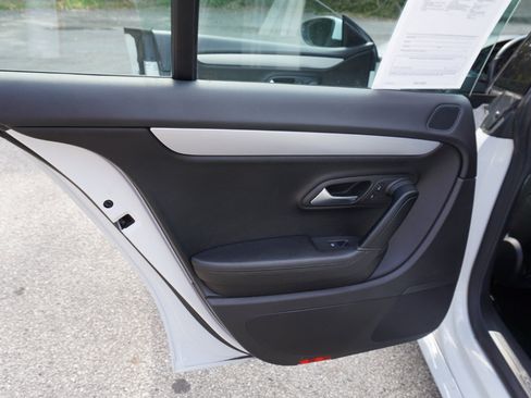 Used 2016 Volkswagen CC Sport image 25