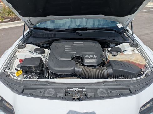 Used 2023 Chrysler 300 Touring L w/ Safetytec Plus Group RWD image 35