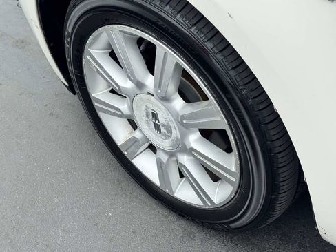 Used 2010 Lincoln MKZ FWD image 24