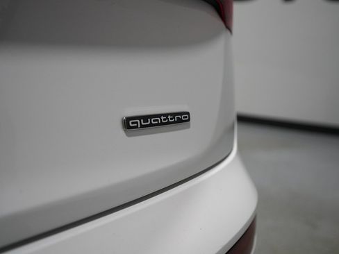 Used 2019 Audi Q5 2.0T Premium image 6