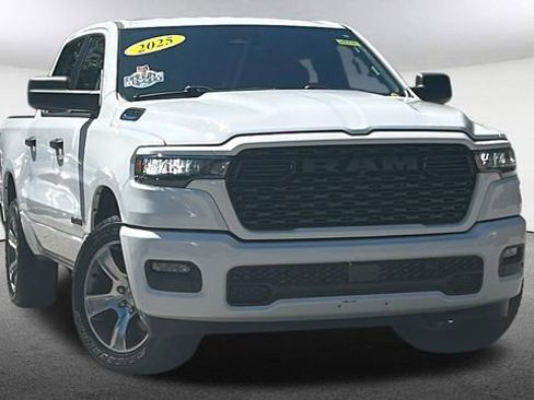 Used 2025 RAM 1500 Tradesman AWD/4WD image 2