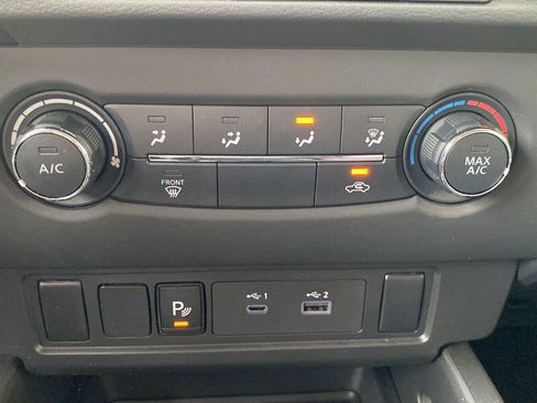 Used 2024 Nissan Frontier S w/ Technology Package AWD/4WD image 22