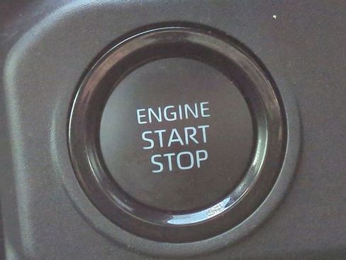 Used 2025 Toyota Tacoma SR5 AWD/4WD image 26