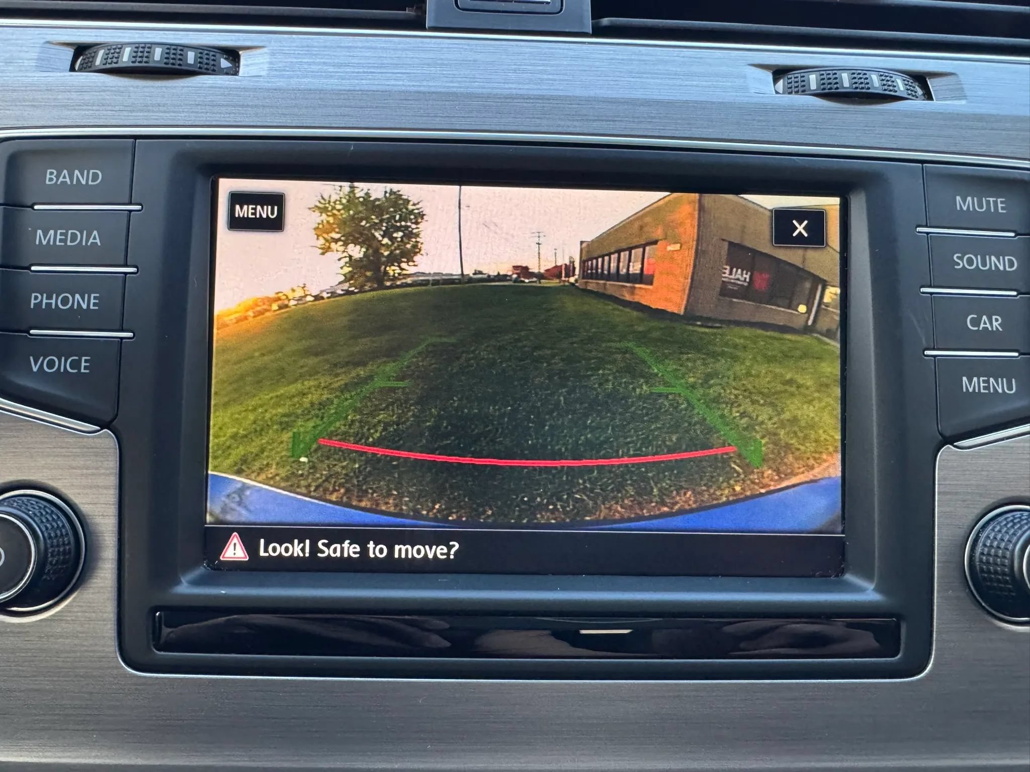 Used 2017 Volkswagen Golf S AWD/4WD image 17