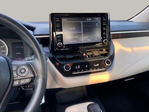 Used 2022 Toyota Corolla LE FWD image 7