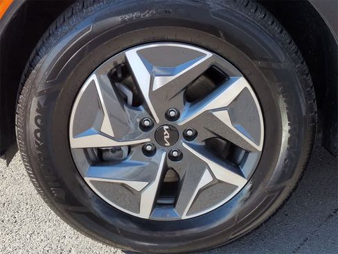 Used 2022 Kia Sorento S image 14