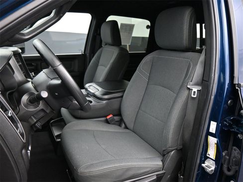 Used 2024 RAM 2500 Tradesman w/ Chrome Appearance Group image 21