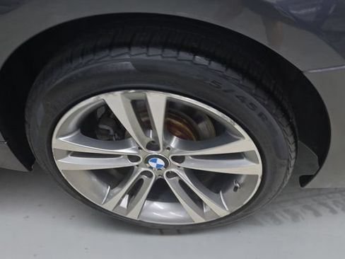 Used 2017 BMW 330i xDrive Sedan AWD/4WD image 19