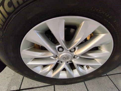 Used 2018 Lexus GX 460 image 28