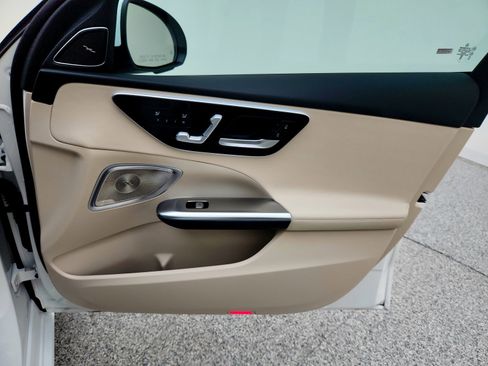 Used 2025 Mercedes-Benz C 300 Sedan image 26