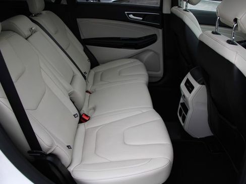 Used 2019 Ford Edge Titanium w/ Equipment Group 301A image 31