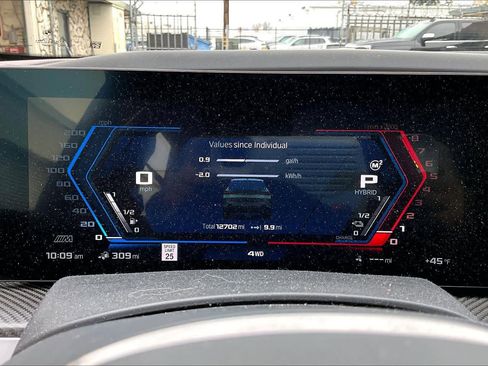 Used 2024 BMW XM w/ M Driver's Package image 22