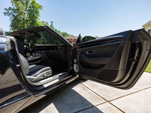 Used 2020 Bentley Continental GT AWD/4WD image 47
