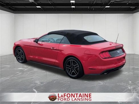 Used 2023 Ford Mustang Convertible image 3