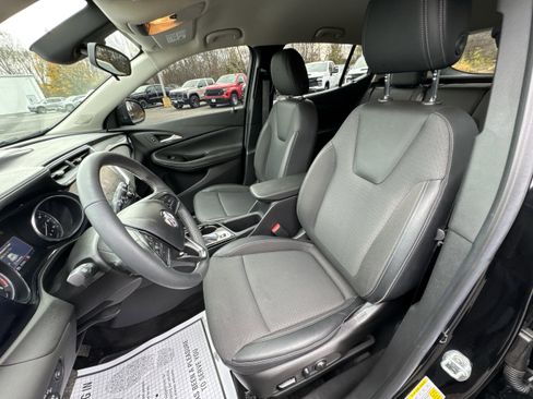 Used 2023 Buick Encore GX Preferred w/ Cold Weather Comfort Package image 20