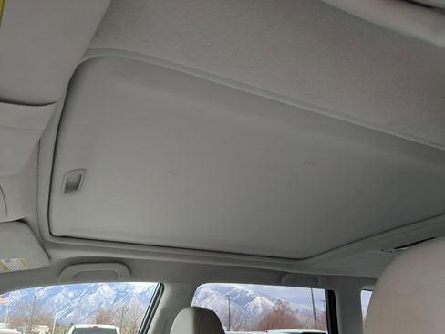 Used 2012 Subaru Forester 2.5X Premium w/ Popular Pkg 1 image 24