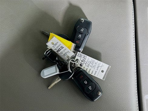 Used 2021 Ford F250 XL w/ Power Equipment Group image 35