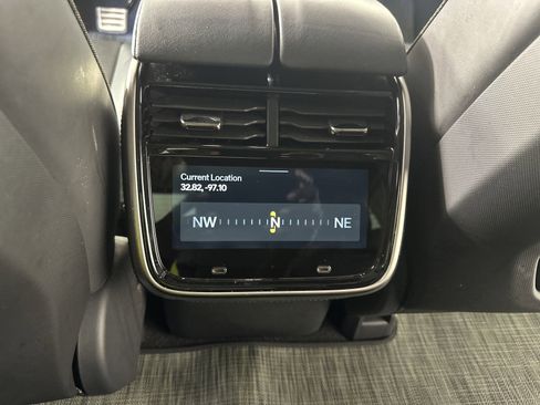 Used 2022 Rivian R1T Launch Edition image 22
