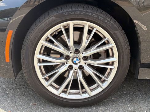 Used 2023 BMW 330i xDrive Sedan w/ Premium Package AWD/4WD image 12