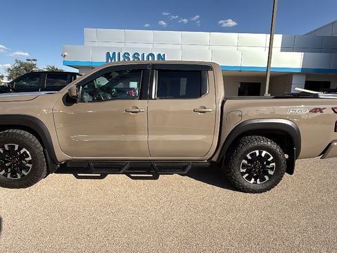 Used 2024 Nissan Frontier PRO-4X w/ Off-Road Protection Package AWD/4WD image 3