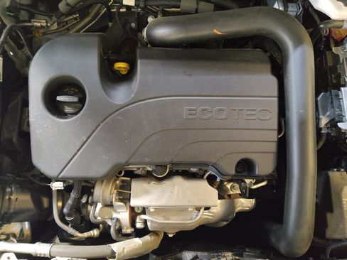 Used 2023 Chevrolet Equinox LS w/ LS Convenience Package FWD image 30
