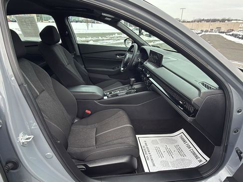 Used 2023 Honda Accord Sport image 18