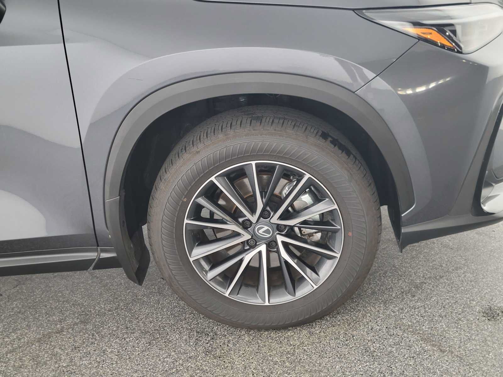 Certified 2026 Lexus NX 350 AWD w/ Accessory Package (2T) image 9