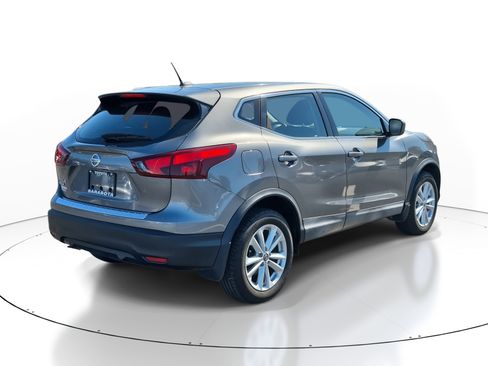 Used 2019 Nissan Rogue Sport S w/ Appearance Package image 6