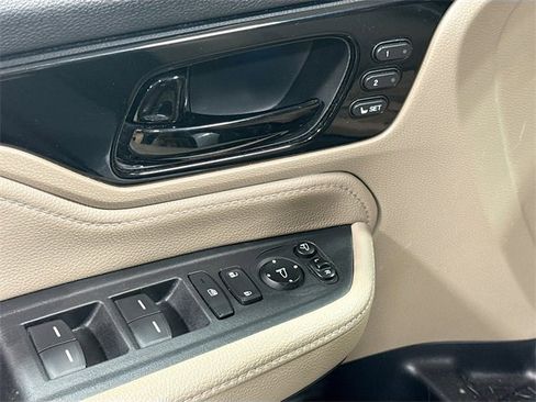 Used 2019 Honda Odyssey Elite image 20