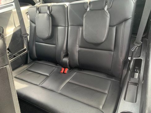 Used 2020 Ford Explorer XLT w/ Equipment Group 202A image 22