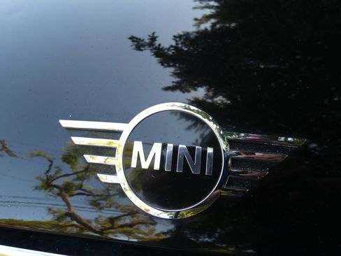 Used 2018 MINI Cooper 2-Door Hardtop FWD image 57