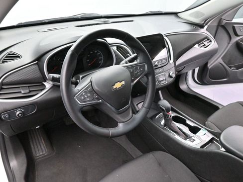 Used 2024 Chevrolet Malibu RS image 16