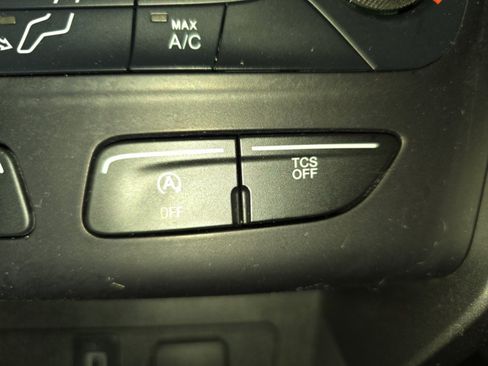 Used 2017 Ford Escape SE AWD/4WD image 25