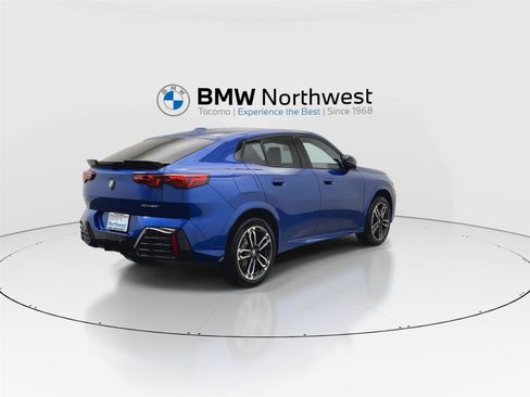 New 2026 BMW X2 xDrive28i w/ Technology Package image 3