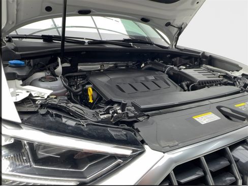 Used 2025 Audi Q3 2.0T Premium image 13